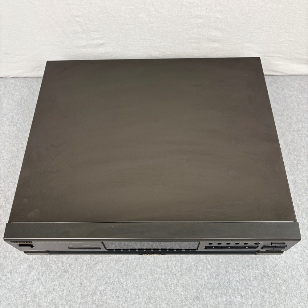 Technics SL-PD687 5-Disc Rotary Compact Disc Changer MASH Player Black No Remote - Picture 5 of 11